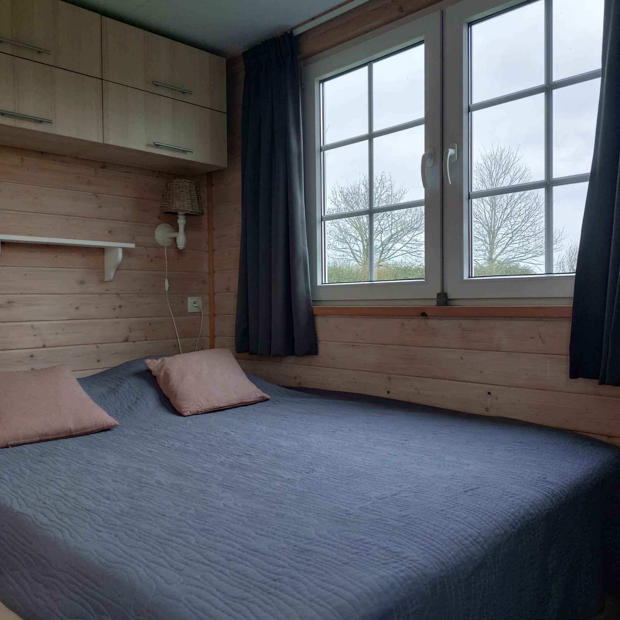 Zeeuwse Chalet Voor 2 Personen Serooskerke  Bagian luar foto